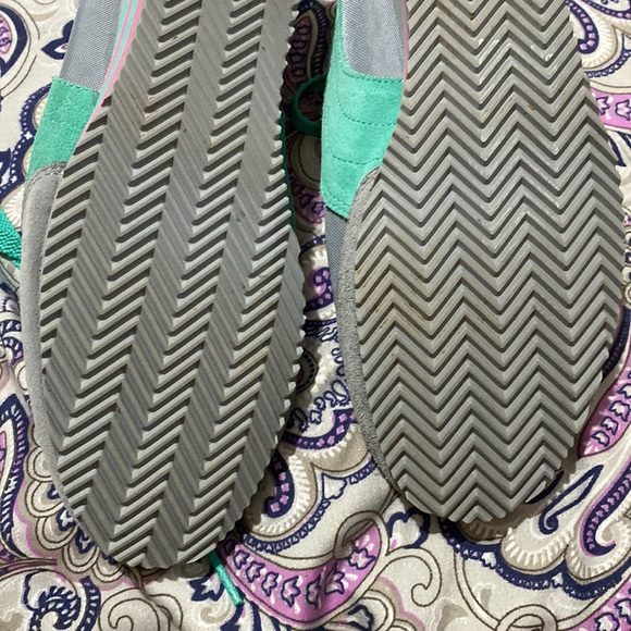 Old School Pumas - Picture 10 of 12